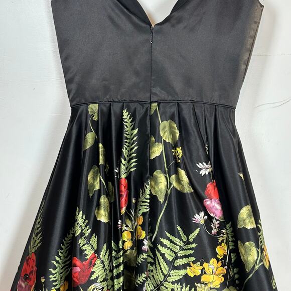 Sherri Hill Black floral plunge fit flare mini dress womans size 4‎ - Picture 8 of 16